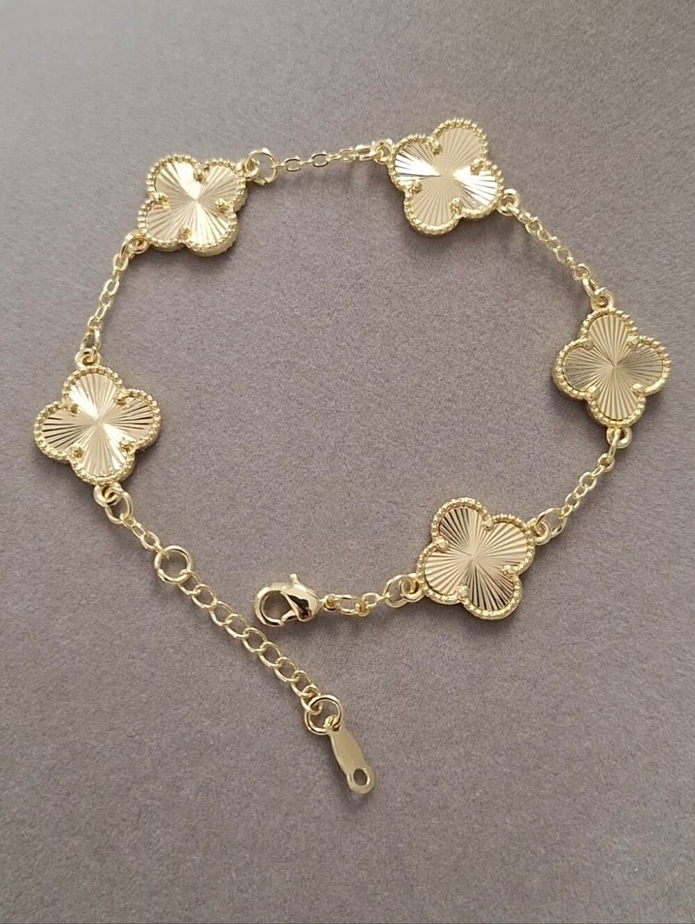 Double sided 14kt gold-filled 5 clovers bracelet 2026 Design
